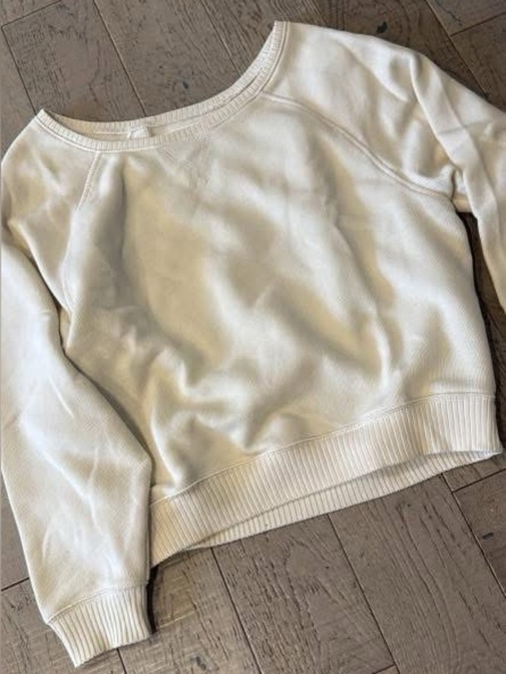 American eagle Cream Crewneck Sweatshirt